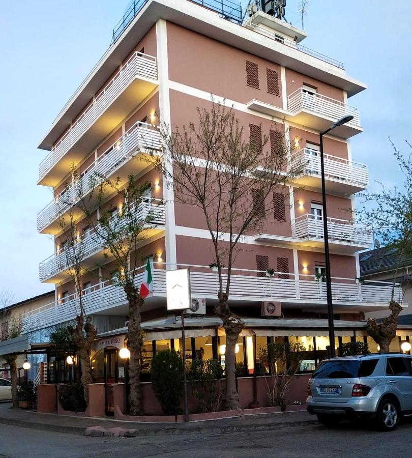 Hotel La Torre 체르비아 외부 사진