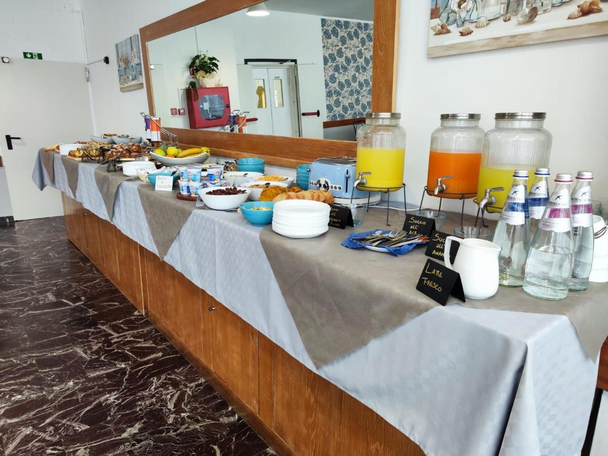 Hotel La Torre 체르비아 외부 사진